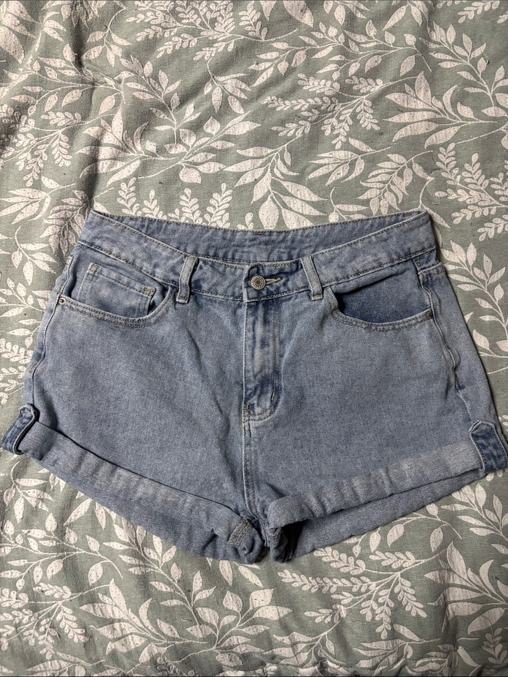 SHEIN Light Blue Rolled-Hem Denim Shorts